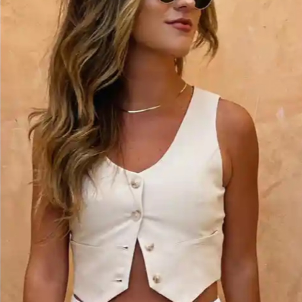 XS crop vest